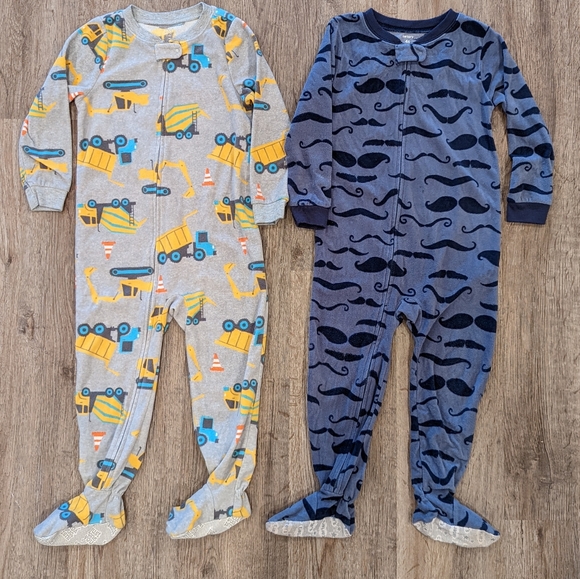 Carter's Other - Bundle of two size 4T fleece PJ sleepers!